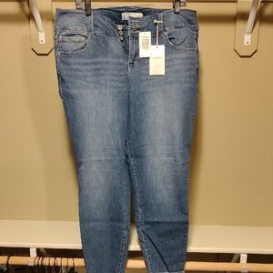 torrid Medium Blue Stretch Skinny Jeggings 18R